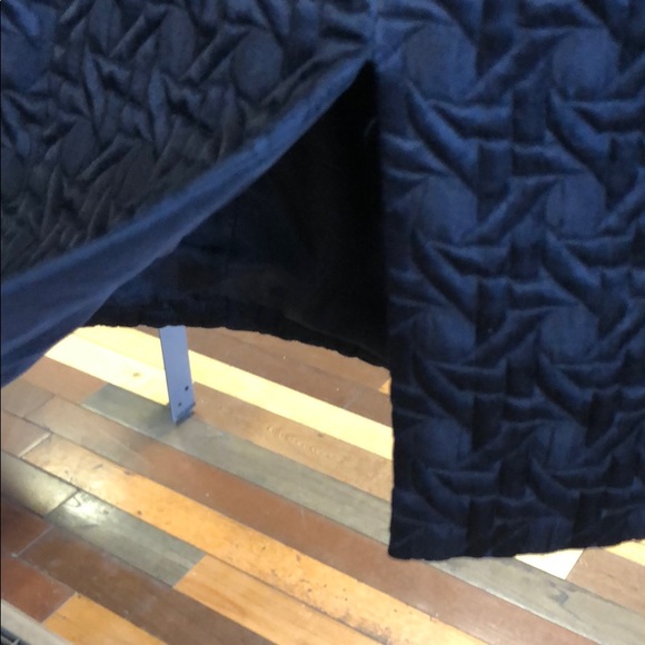 Woman’s dress - Picture 3 of 4